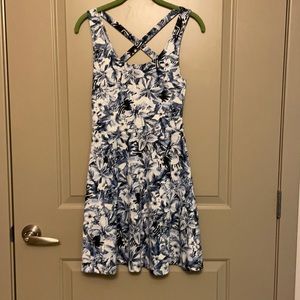 Fit and flare floral H&M dress